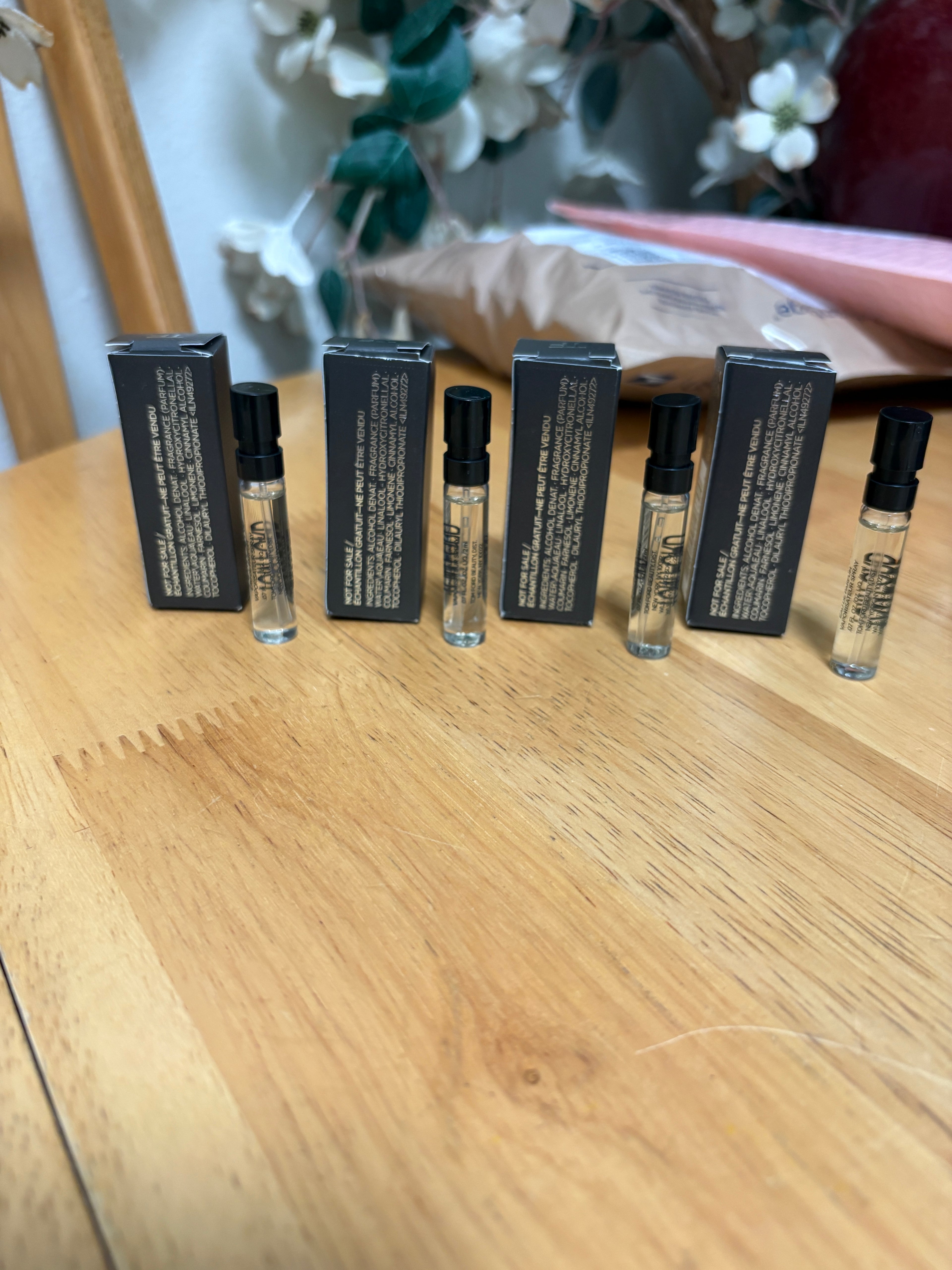 (Lot of 4)Tom Ford Oud Wood Eau de Parfum Sample Vials .07fl oz /2mL, BNIB, New