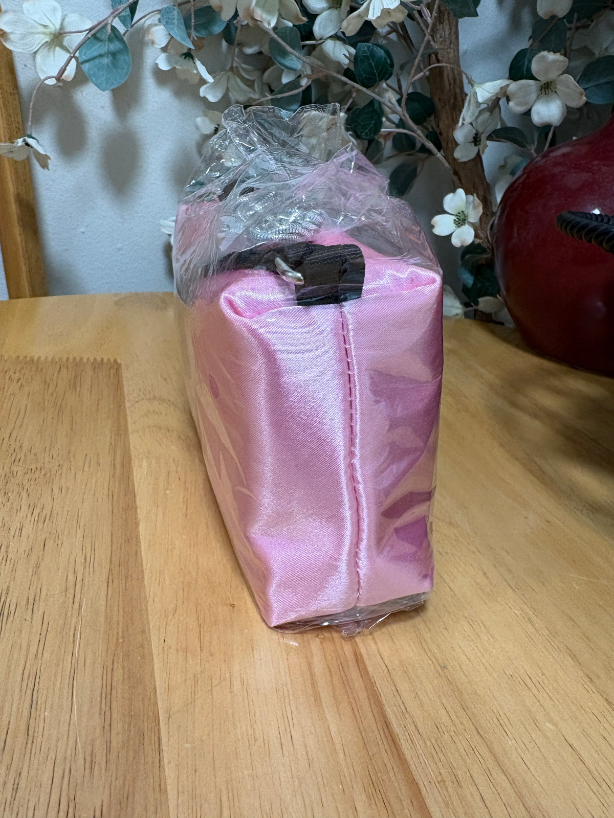 Truly Signature Crystal Pouch Baby Pink Bag W/addt’l Silver Strap 7.1x4.6x2.5 in