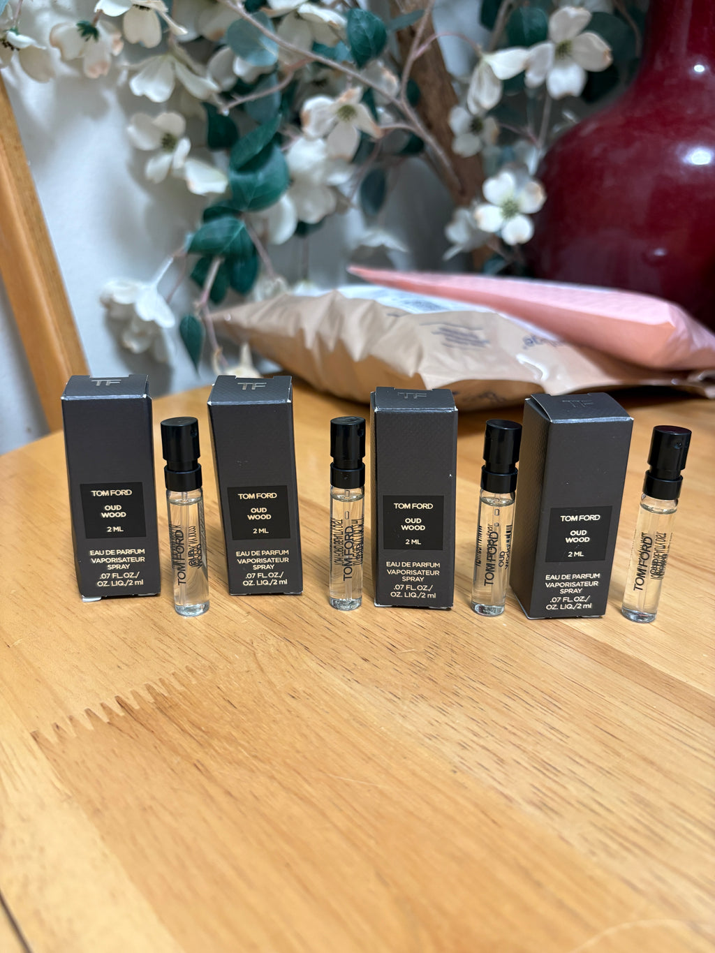 (Lot of 4)Tom Ford Oud Wood Eau de Parfum Sample Vials .07fl oz /2mL, BNIB, New