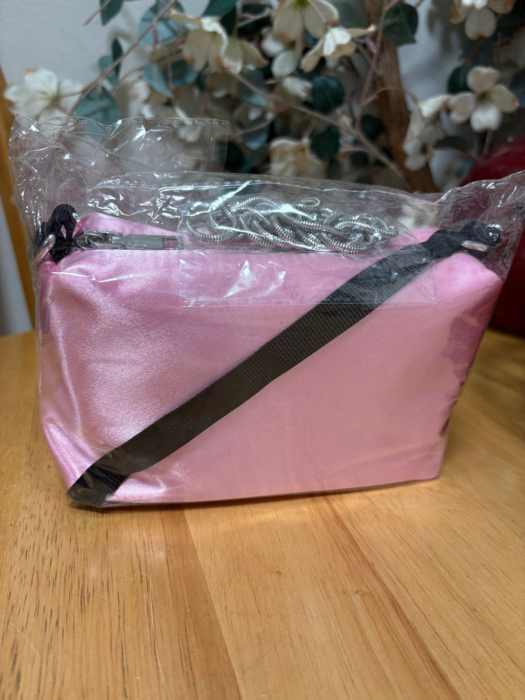 Truly Signature Crystal Pouch Baby Pink Bag W/addt’l Silver Strap 7.1x4.6x2.5 in