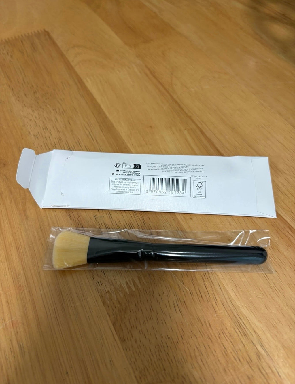 Giorgio Armani Beauty ~Mini Foundation Brush, Soft, GlossyBlack, BNIB, AUTHENTIC