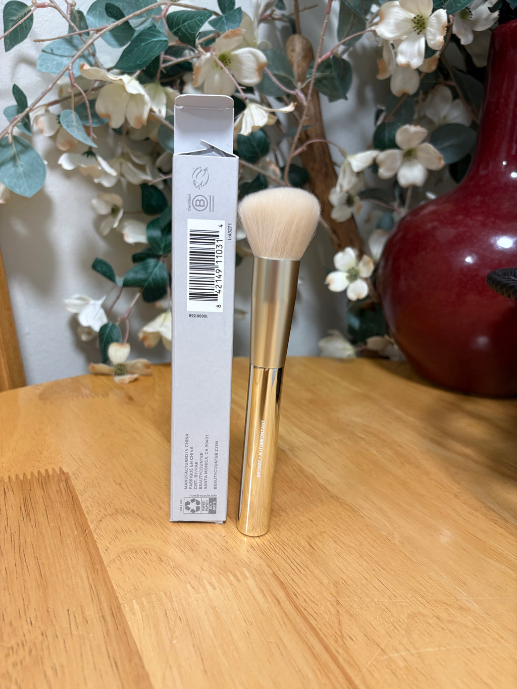 BEAUTYCOUNTER Cream Bronzer Brush, Makeup Brush Discontinued, BNIB, Gold Finish